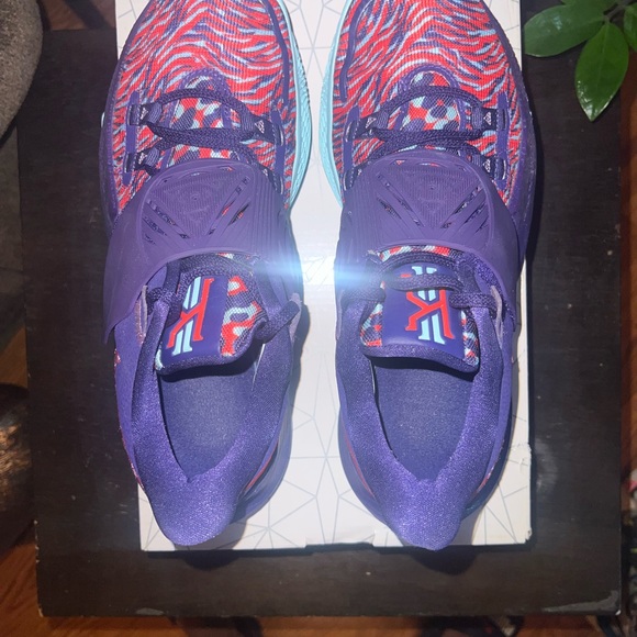 Nike Kyrie Low 3 - Purple Size 9 - Picture 11 of 13